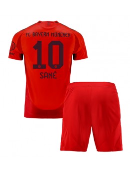 Bayern Munich Leroy Sane #10 Heimtrikotsatz für Kinder 2024-25 Kurzarm (+ Kurze Hosen)